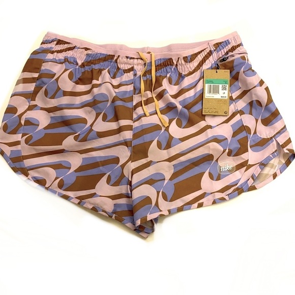 NWT Nike XL dri-fit running shorts - Picture 3 of 3